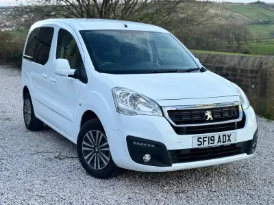 Used Peugeot Partner Active 75 HP (55 kW) 2019 Grey MPV