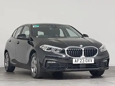 Używany BMW 118 Comfort Edition 136 KM (100 kW) 2023 Czarny Hatchback