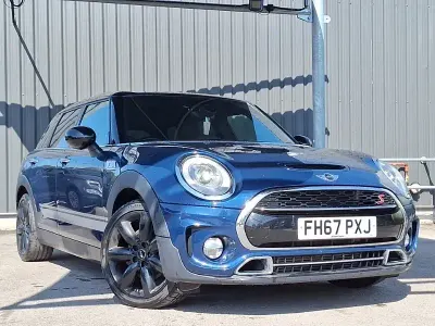 Usado Mini Cooper S Clubman 192 CV (141 kW) 2018 Azul Familiar