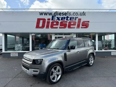 Usado Land Rover Defender SE 247 HP (181 kW) 2024 Prateado SUV