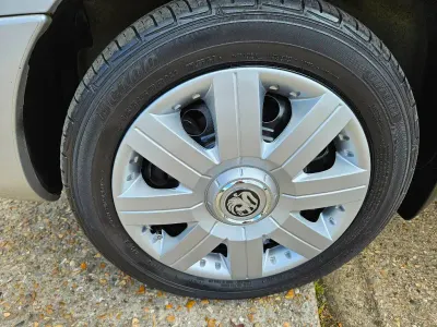 Używany Vauxhall Agila Enjoy 2007 Srebrny Minivan