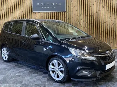 Used Vauxhall Zafira Tourer SRi 140 HP (102 kW) 2017 Black MPV