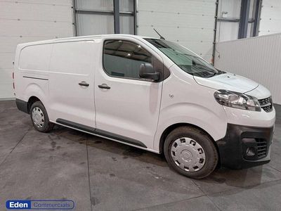 Gebraucht Vauxhall Vivaro S 101 PS (74 kW) 2022 Weiß Van / Kleinbus
