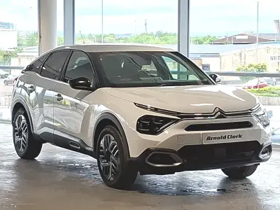 Używany Citroën C4 PureTech 131 KM (96 kW) 2021 Biały Hatchback