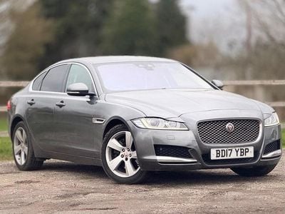 Used Jaguar XF Portfolio 180 HP (132 kW) 2017 Grey Sedan