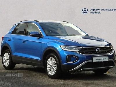 Used VW T-Roc Life 115 HP (84 kW) 2024 Blue SUV