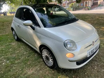 Used Fiat 500 Lounge 85 HP (62 kW) 2012 White Hatchback