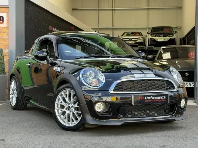 Usado Mini Cooper SD Coupé 143 CV (105 kW) 2016 Negro Coupe