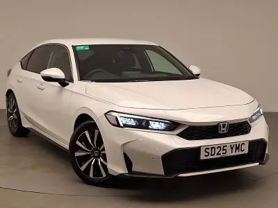 Used Honda Civic Elegance 143 HP (105 kW) 2025 White Hatchback