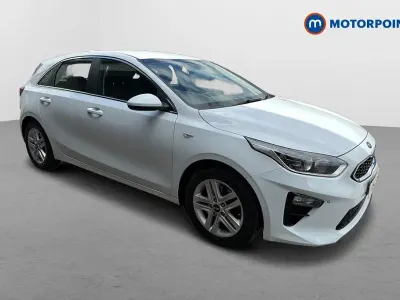 Used Kia Ceed 120 HP (88 kW) 2018 White Hatchback