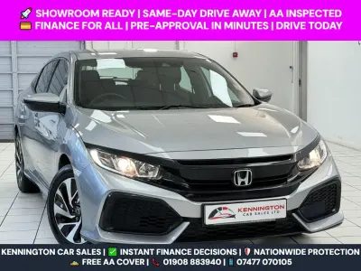 Used Honda Civic SE 2019 Silver Hatchback