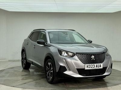 Begagnad Peugeot 2008 Allure+ 2023 Grå SUV