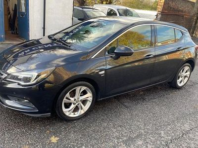 Used Vauxhall Astra SRi 150 HP (110 kW) 2016 Black Hatchback