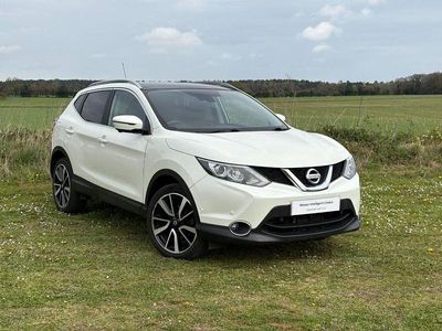 Używany Nissan Qashqai Tekna 115 KM (84 kW) 2017 Biały SUV