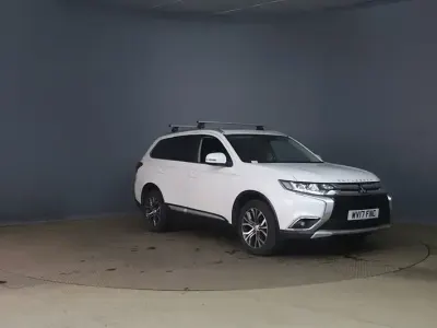 Used Mitsubishi Outlander 147 HP (108 kW) 2017 White SUV