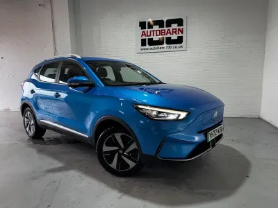 Usado MG ZS Trophy 114 kW (156 CV) 2022 Azul Utilitario