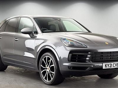 Begagnad Porsche Cayenne 462 HK (339 kW) 2021 Grå SUV