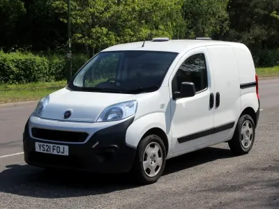 Usado Fiat Fiorino S 80 HP (58 kW) 2021 Branco Monovolume