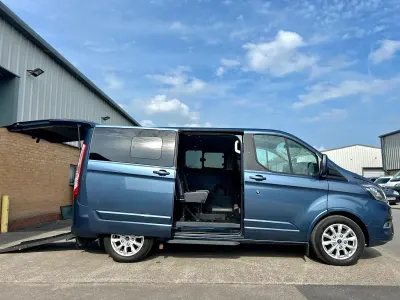 Used Ford Tourneo Custom Titanium 2019 Blue Van