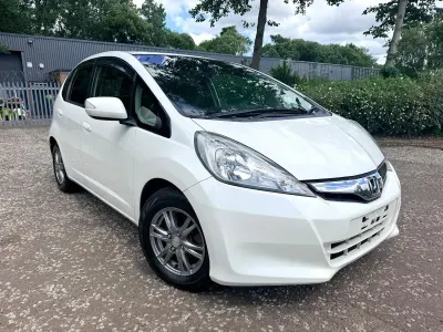 Used Honda Jazz 120 HP (88 kW) 2012 White Hatchback