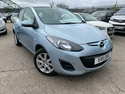 Used Mazda 2 102 HP (75 kW) 2011 Blue Hatchback