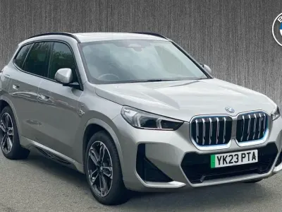 Usado BMW iX1 M Sport 227 kW (309 HP) 2023 Prateado SUV