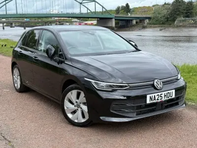 Używany VW Golf VIII Match 150 KM (110 kW) 2025 Czarny Hatchback
