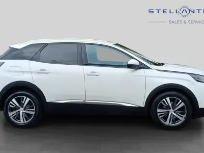 Used Peugeot 3008 Allure Premium 129 HP (94 kW) 2021 White SUV