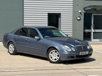 Begagnad Mercedes E200 Elegance 2004 Blå Sedan