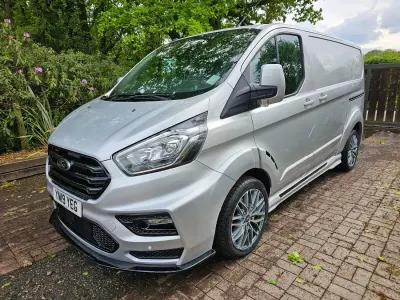 Used Ford Transit Custom Limited 130 HP (95 kW) 2019 Silver Van