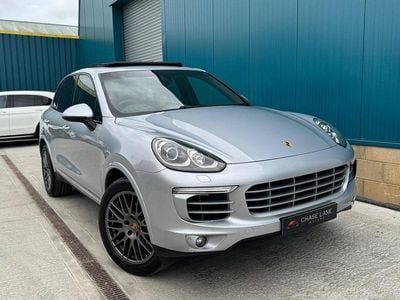 Silver Used 2018 Porsche Cayenne Platinum Edition SUV | £19,995 (A bit pricey)