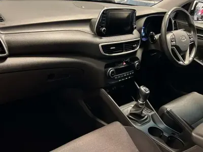 Used Hyundai Tucson SE 130 HP (95 kW) 2019 White SUV