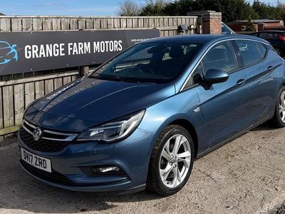 Used Vauxhall Astra SRi 105 HP (77 kW) 2017 Blue Hatchback
