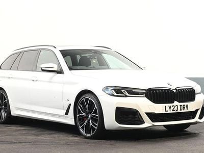 Begagnad BMW 520 M Sport 187 HK (137 kW) 2023 Vit Kombi