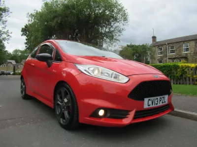 Używany Ford Fiesta ST 2013 Pomarańczowy Hatchback