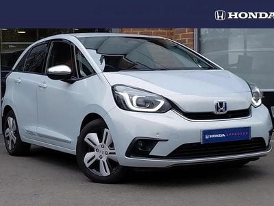 Used Honda Jazz Hybrid 107 HP (78 kW) 2021 White Hatchback