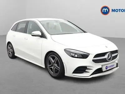 Begagnad Mercedes B200 AMG Line Premium 163 HK (119 kW) 2022 Minibuss
