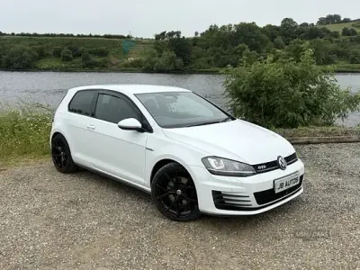 Used VW Golf VII GTD 2013 White Hatchback