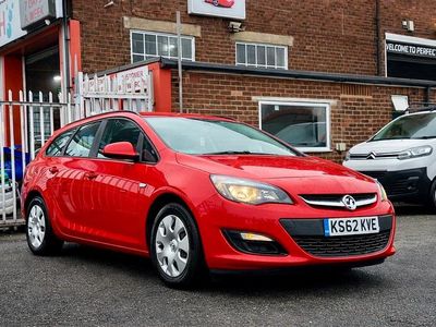 Used Vauxhall Astra 2013 Red Estate