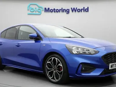 Used Ford Focus ST-Line X 155 HP (114 kW) 2020 Blue Hatchback