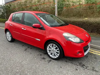 Used Renault Clio Dynamique 2009 Red Hatchback