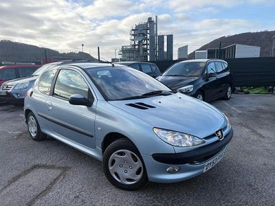 Silver Used 2003 Peugeot 206 Hatchback | £750