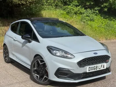 Used Ford Fiesta ST 200 HP (147 kW) 2018 Silver Hatchback
