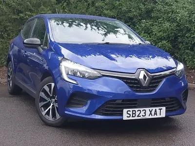 Used Renault Clio Evolution 90 HP (66 kW) 2023 Blue Hatchback