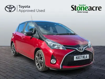 Usado Toyota Yaris Design 99 HP (72 kW) 2017 Vermelho Citadino