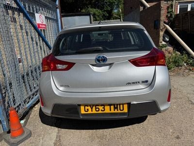 Toyota Auris Hybrid