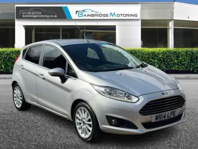Käytetty Ford Fiesta Titanium X 2014 Hopea Viistoperä
