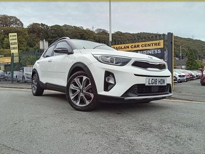 White Used 2018 Kia Stonic First Edition SUV | £9,495 (Expensive)