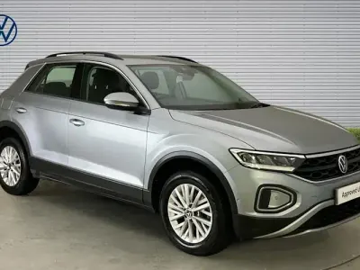 Used VW T-Roc Life 150 HP (110 kW) 2024 Silver SUV