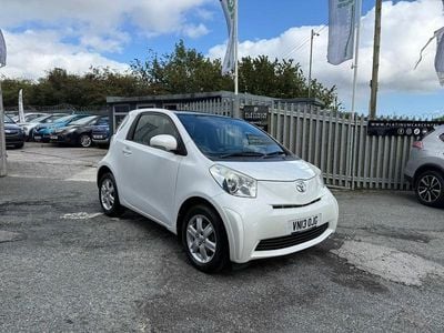 Toyota iQ